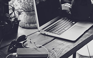 欧文炮轰萨拉赫公开抱怨利物浦：这是团队运动，你不能这么说